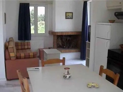 Arisvi House in Carpe Diem Villas & Houses