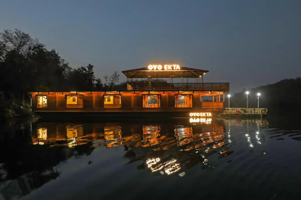 Ekta Houseboat by CheckIn, Statue of Unity Kevadia