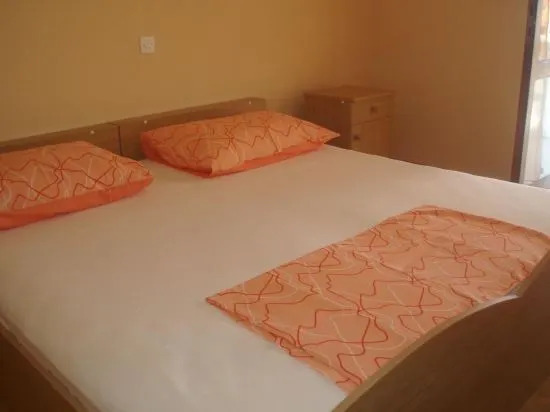 Apartments Laus