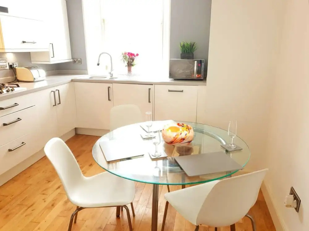 Newly Refurbished Duplex in Edinburgh City Centre