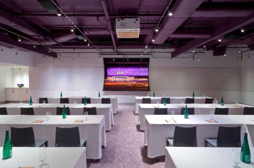 YOTEL New York Times Square