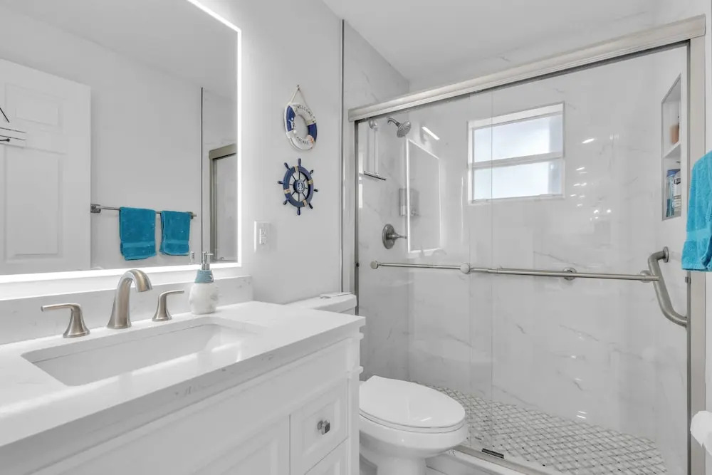 Gorgeous Lake Worth Beach House 4 Bedroom Home by RedAwning
