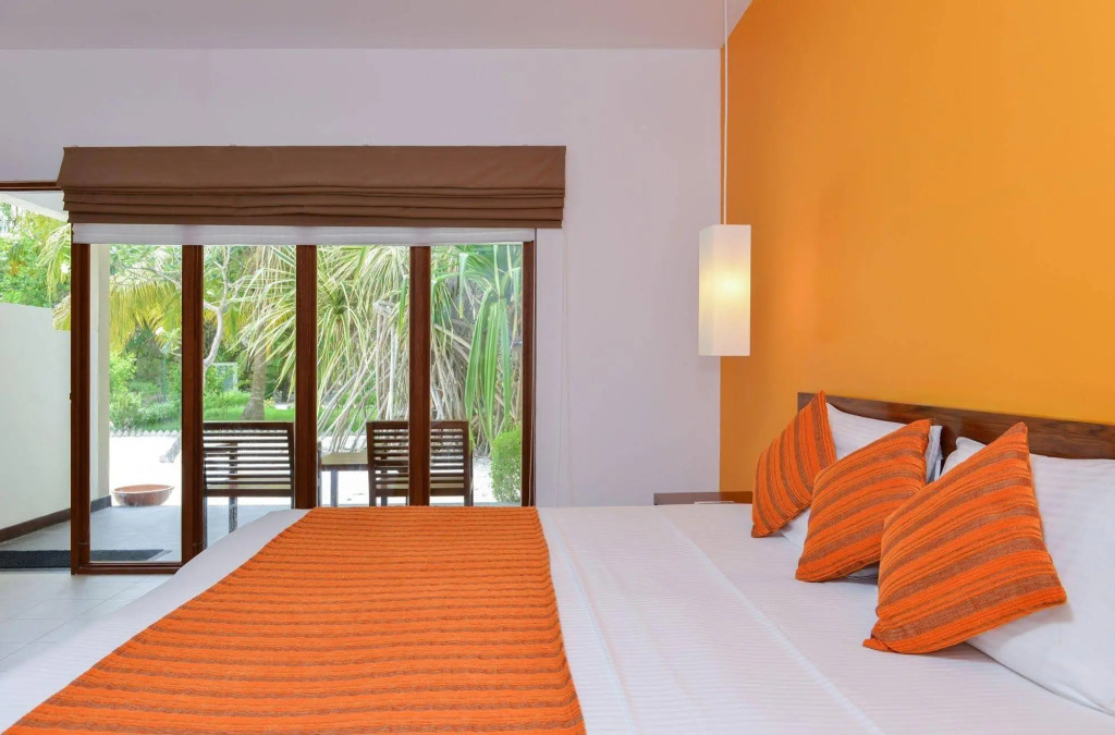 Adaaran Select Huduran Fushi