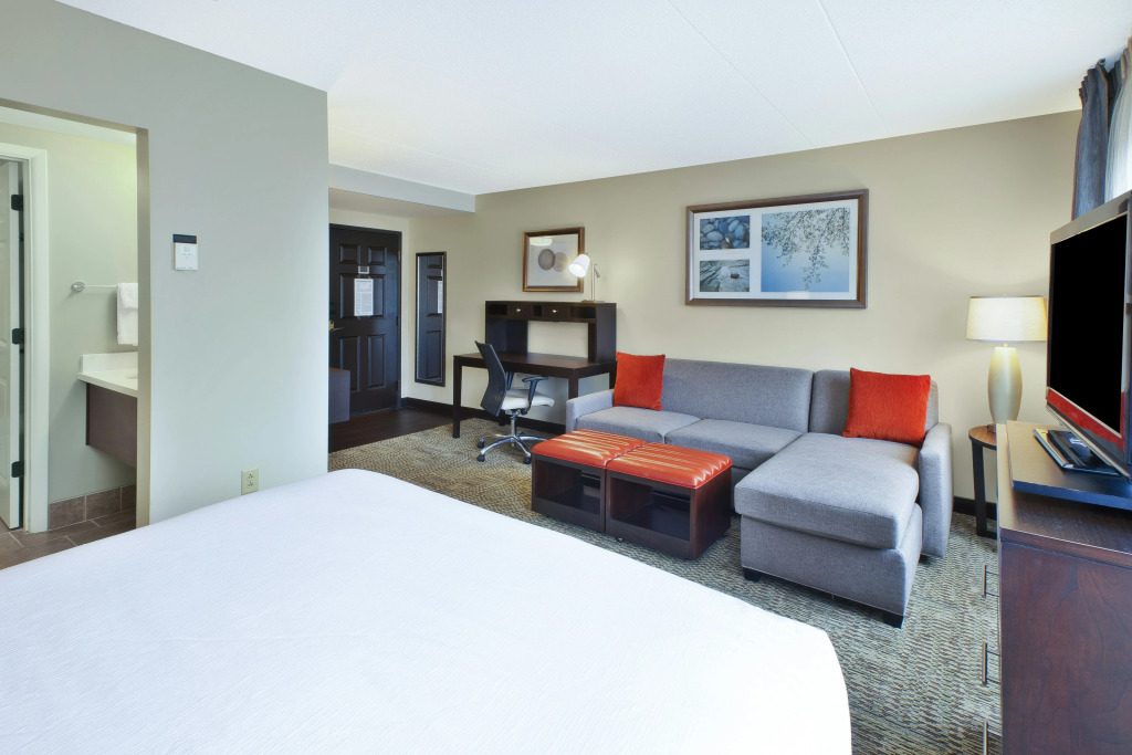 Staybridge Suites Cleveland Mayfield Heights Beachwood by IHG