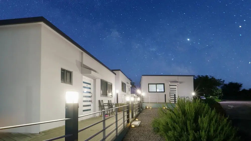 Jeju Joyhouse