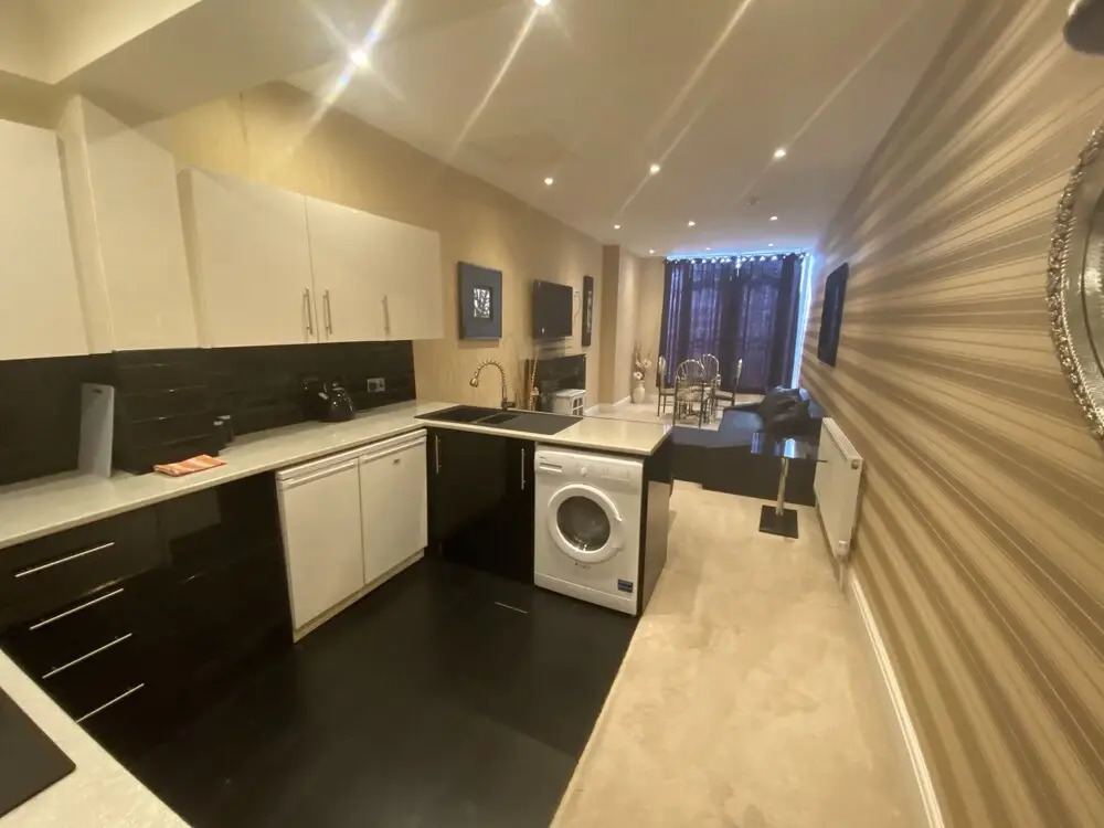 Gold Apartment