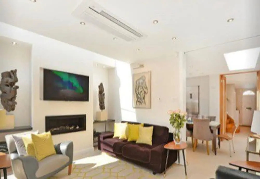Stunning 3 Bed Townhouse In Belgravia