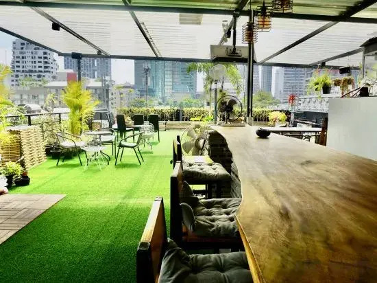 Hash Silom Apartment @ Silom Soi 3