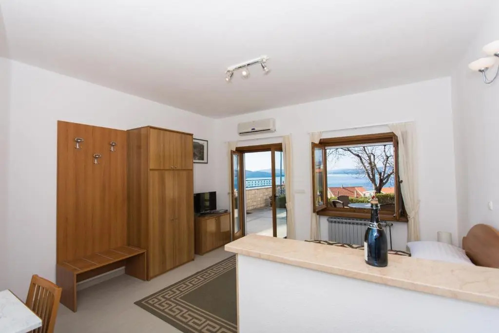 Apartments Bisera