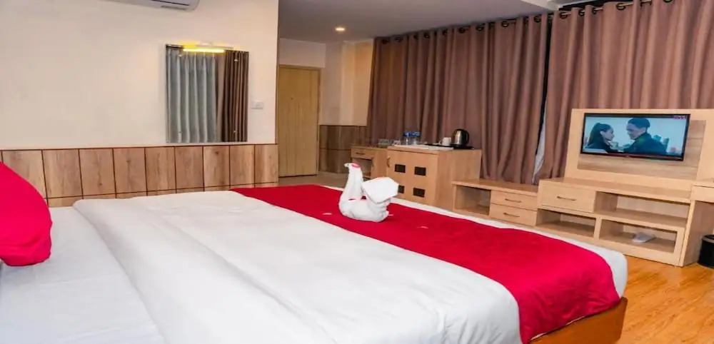 MeroStay 137 Hotel Eye
