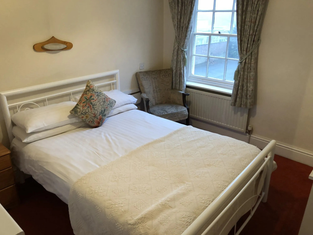 Diamonds Inn