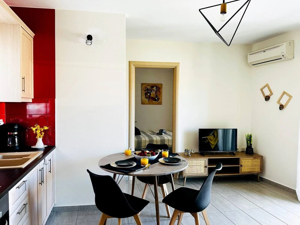 Cozy Snuggle- 2min To Beach, 6min Walk To Old Town
