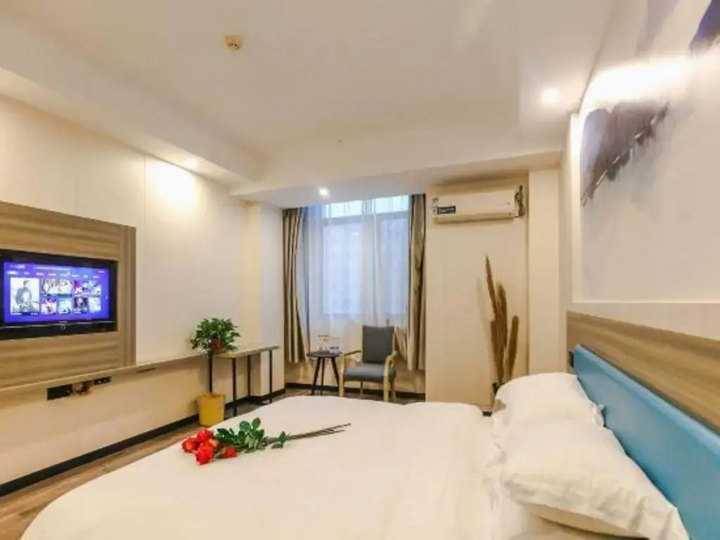 GreenTree Inn Wuxi Huishan District Taihu Huanle Garden Qianqiao Express Hotel