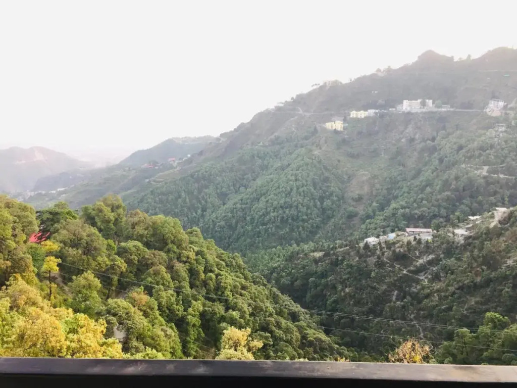 Hotel Atithi, Near Yes Bank, Mall Road, Mussoorie