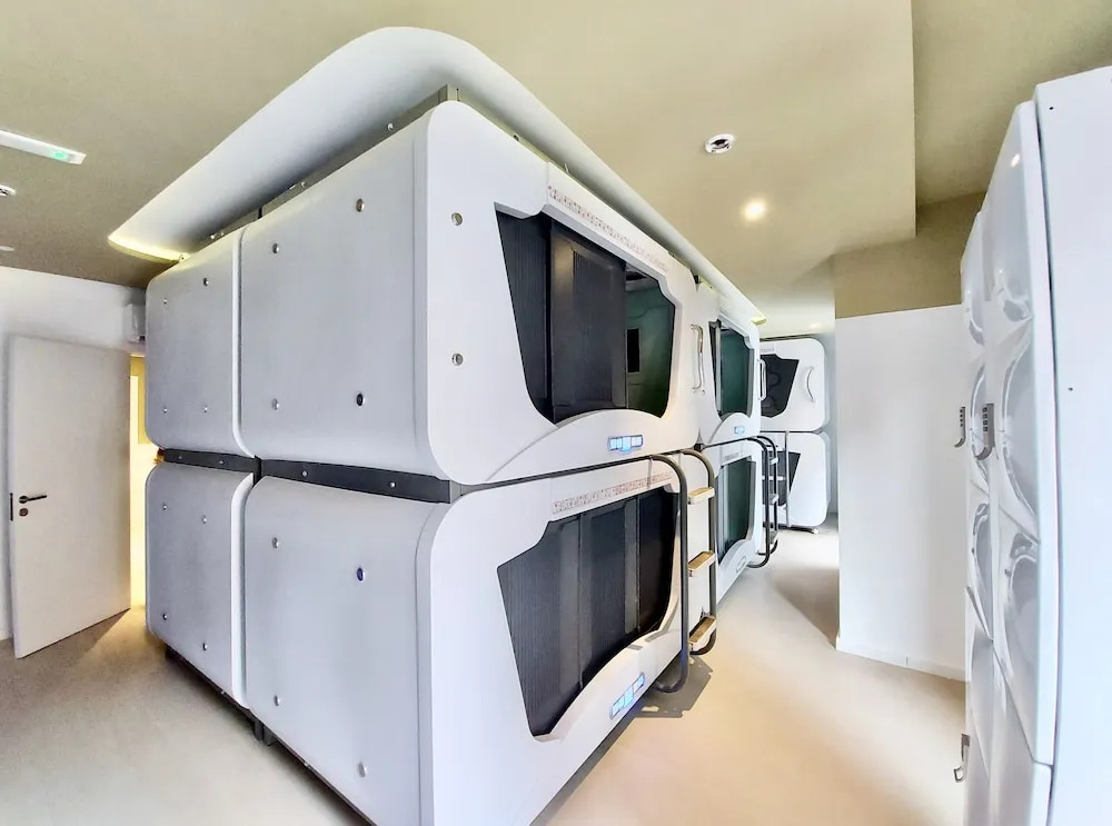 Atypicap Capsule Hostel