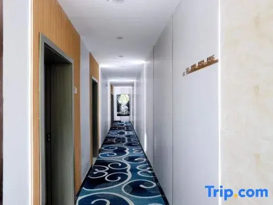 Yunshang Jinhua Hotel (Ganzi Danba County)