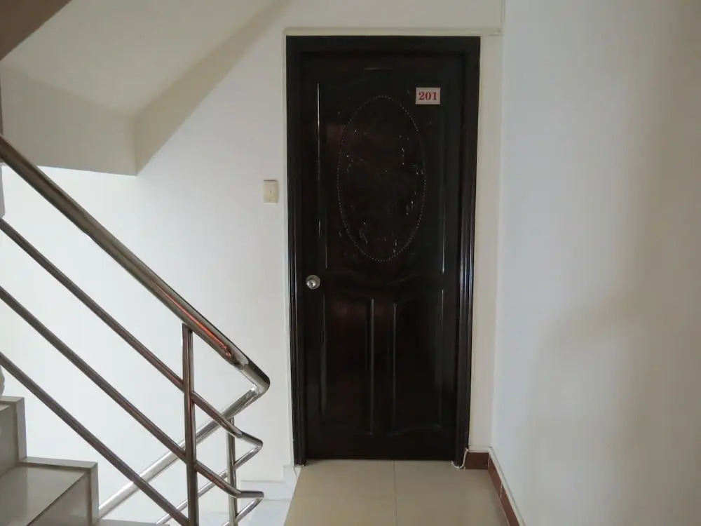 Color Hostel