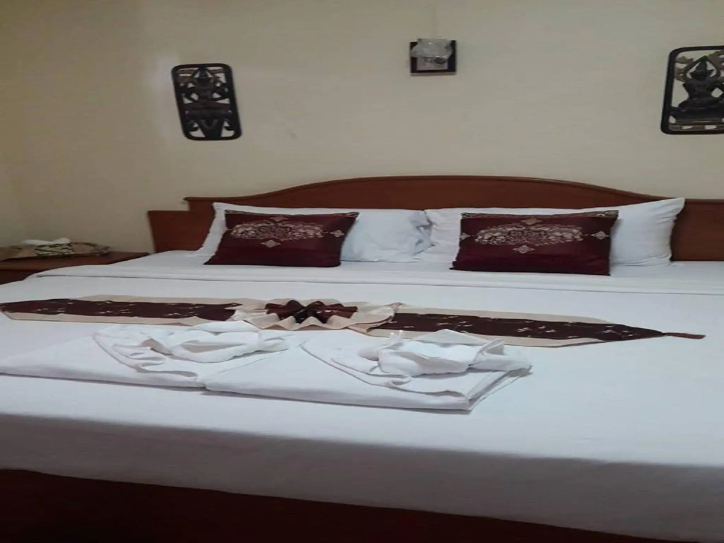 Patong Rose Guest House 50m to Beach