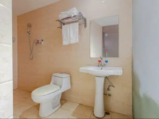 Chongqing Yuanjing Hotel (Xietaizi Metro Station Keyuan 4th Road Branch)