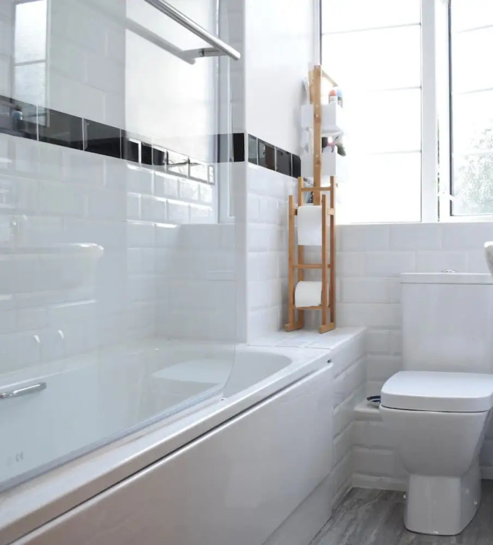 Spacious 2 Bedroom Apartment in Greenwich
