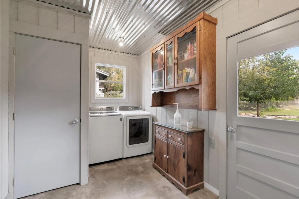 Gorgeous Home With Grill 5min From Mainst!