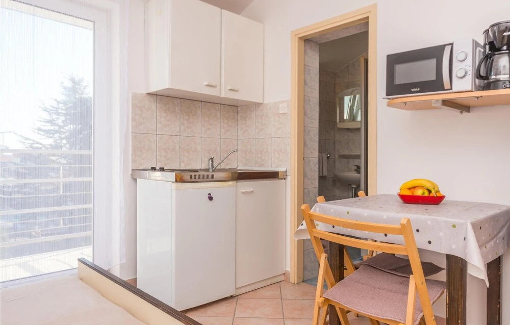 Stunning Apartment in Sveti Filip i Jakov With Wifi