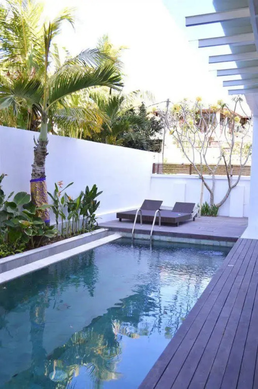 Villa Rumah Putih