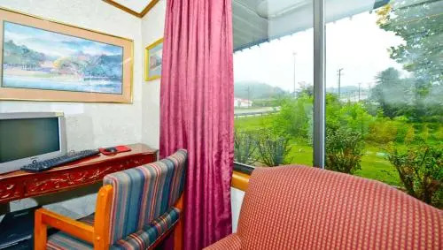 Americas Best Value Inn - Covington