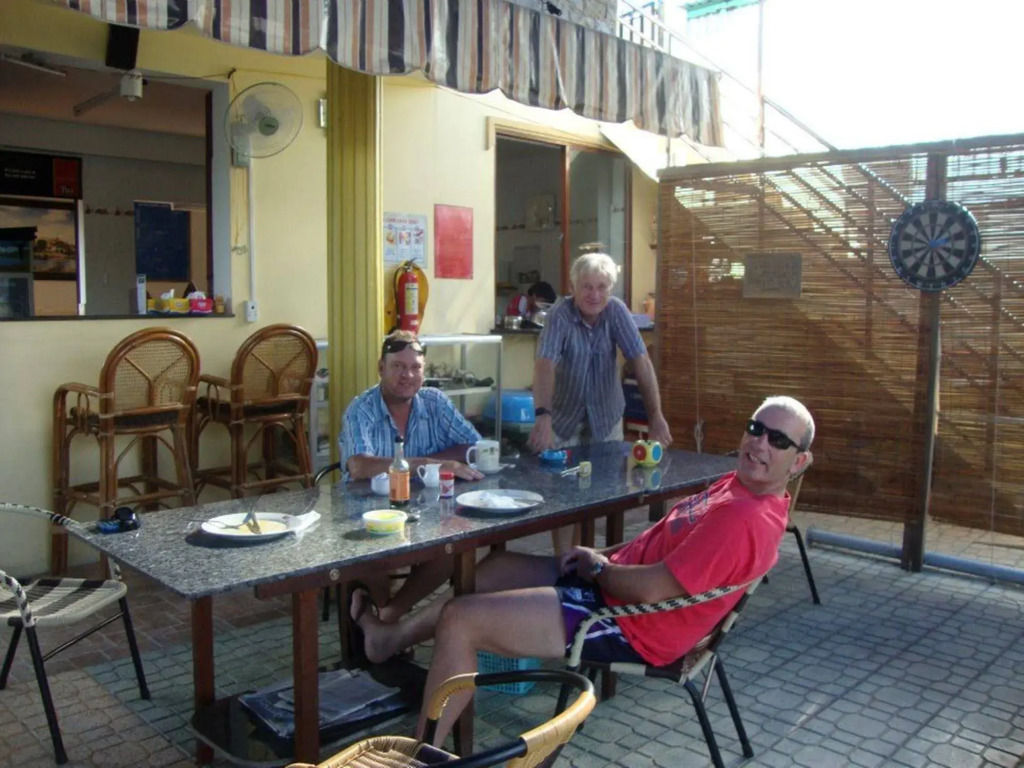 Oasis Hotel