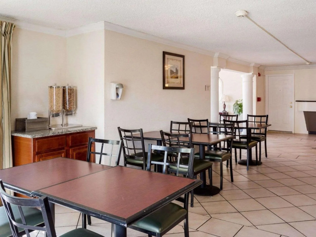 Rodeway Inn & Suites New Orleans
