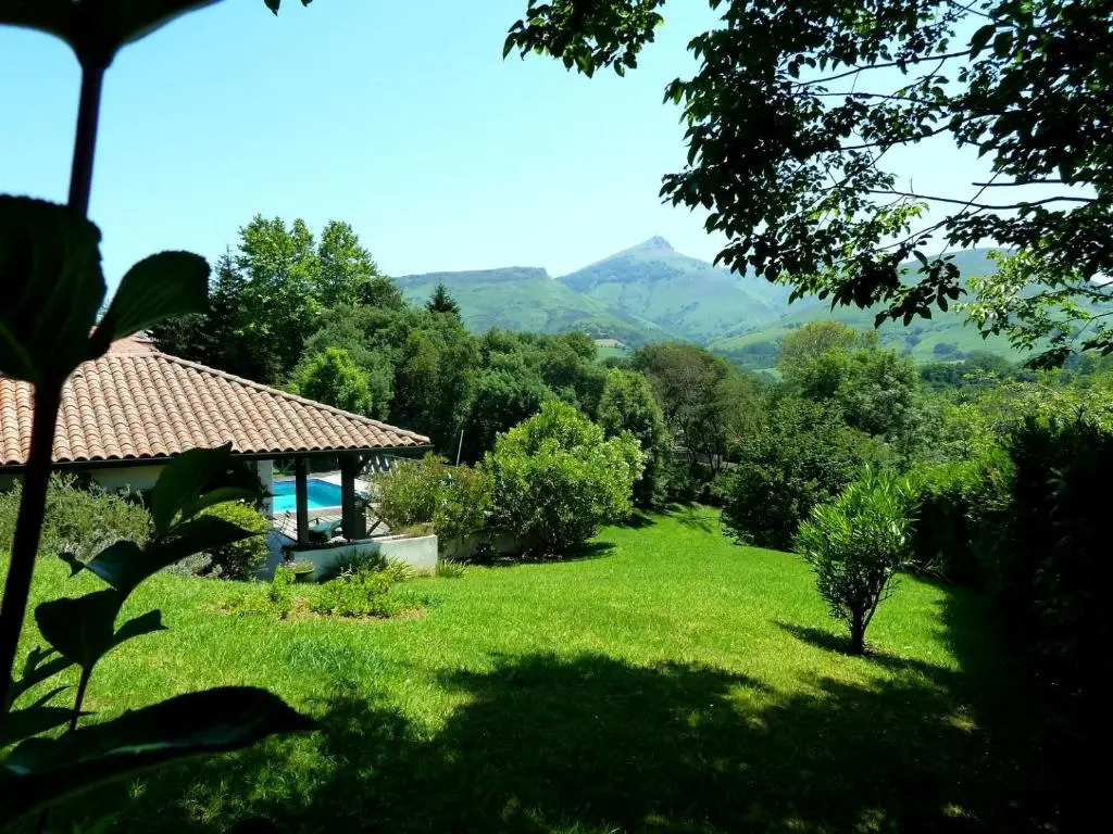 Villa Ongizatea - Rez de chaussée maison dArchitecte - 10 minutes de St Jean de Luz