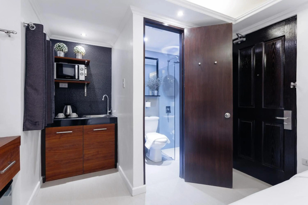 OYO 860 Premium Nest Nano Makati Suites (Vaccinated Staff)