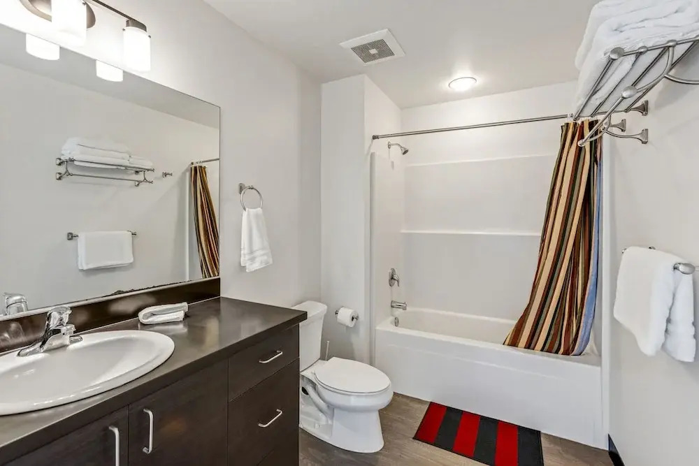Tracyton Condo 202 in Bremerton