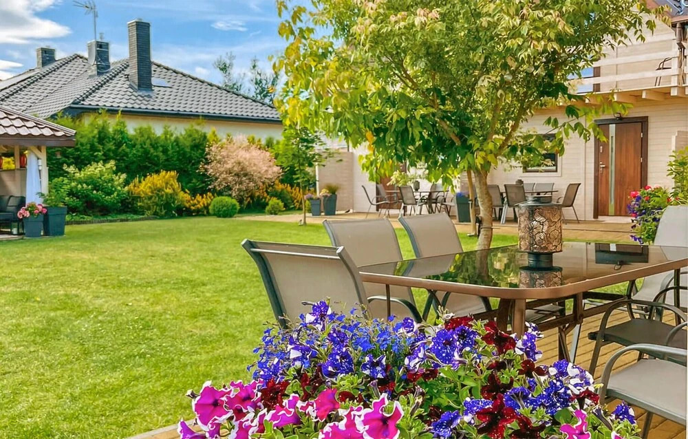 Nice Home in Grzybowo With Wifi and 2 Bedrooms
