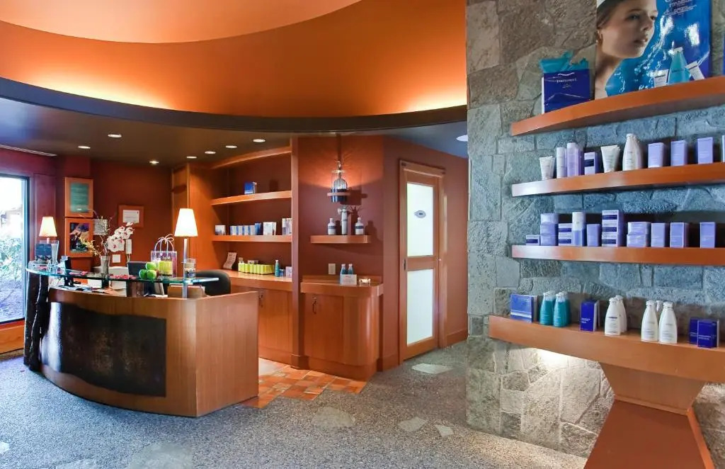 Harrison Hot Springs Resort & Spa