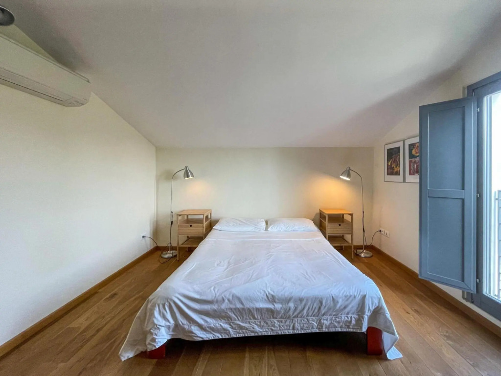Amazing apartment in Belvedere Ostrense with garden
