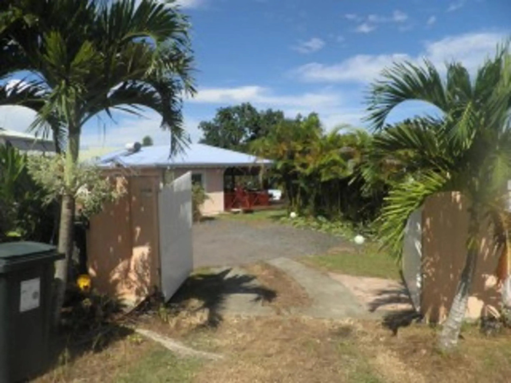 Villa de 3 chambres avec vue sur la mer piscine privee et jardin clos a Capesterre Belle Eau
