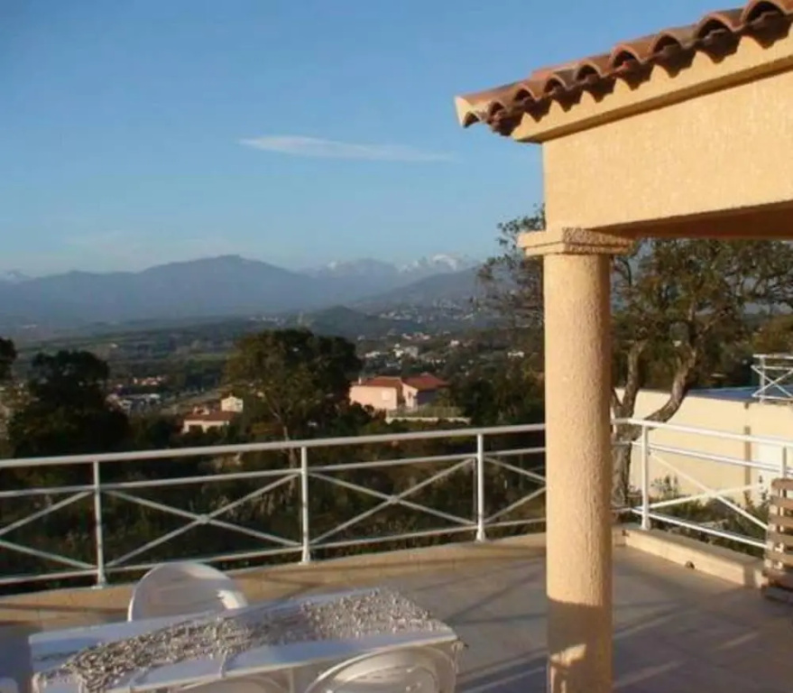 House with 3 Bedrooms in Punta di Porticcio, with Wonderful Sea View And Enclosed Garden - 2 Km From the Beach