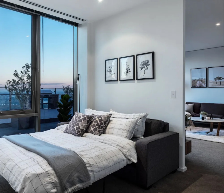 Roomerang at Epic Apartments 37