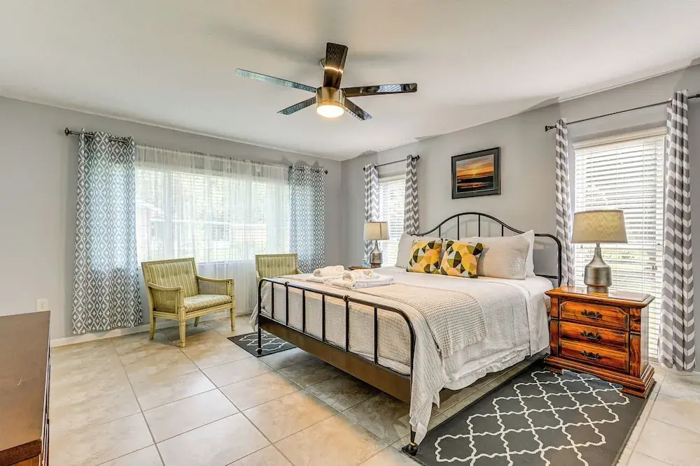10 Mi to Adventure Island: Home w/ Fenced Yard!