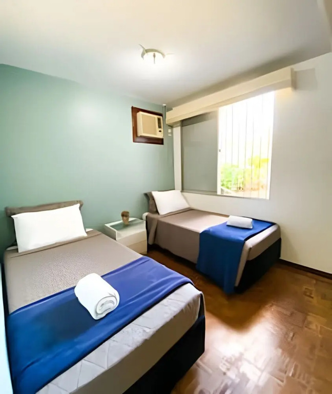 Casa 3 suites 1 quarto piscina AC 10 Hos