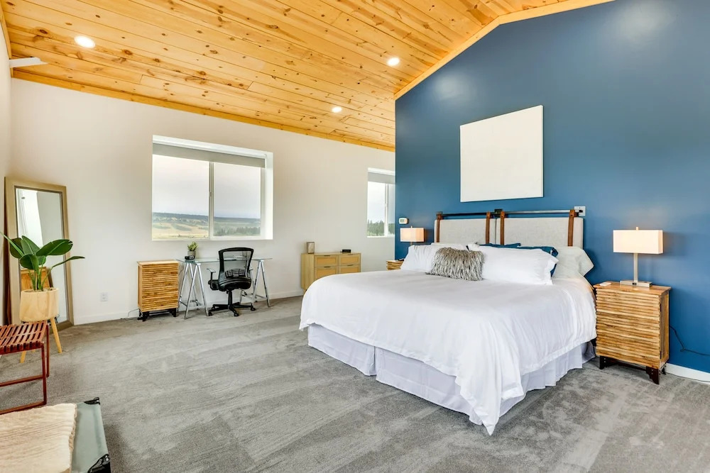 Colorado Retreat w/ Gas Grill & Mountain Views!