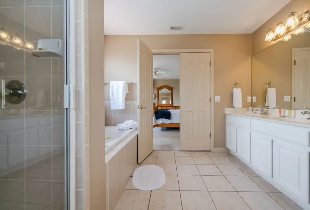 Winterfell Home Heated Pool Close to Attraction