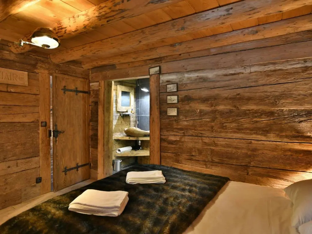 Chalet Le Grand-Bornand, 6 pièces, 10 personnes - FR-1-391-147