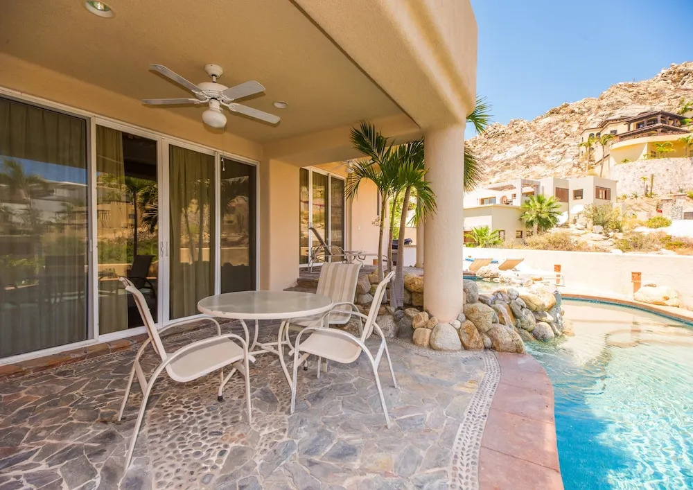Spacious with Convenient Cabo Location, Villa Ballena