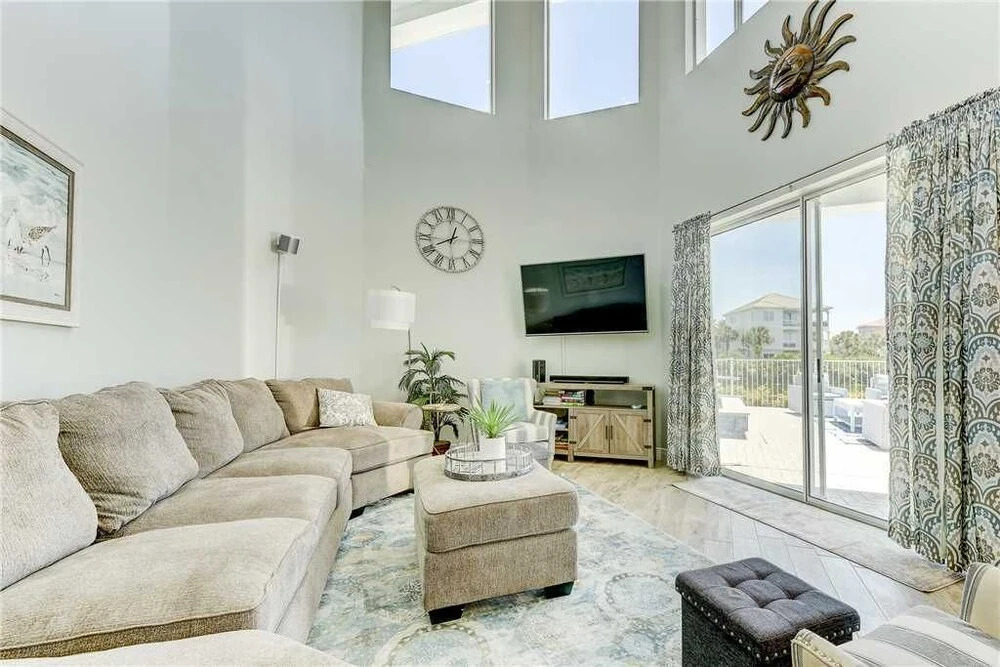 Beachglass, 5 Bedrooms, Sleeps 10, Private Pool, Cinnamon Beach Club House