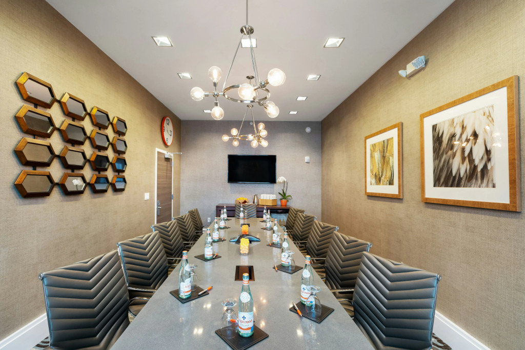 DoubleTree by Hilton Galveston Beach