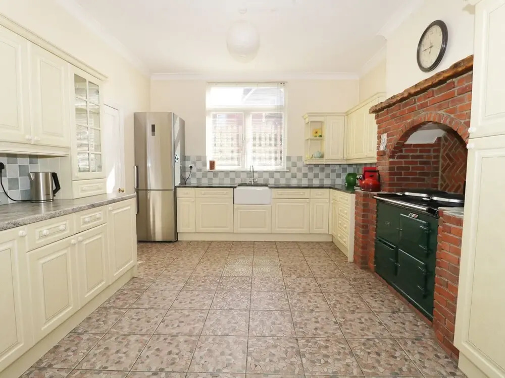 20 Ulwell Road