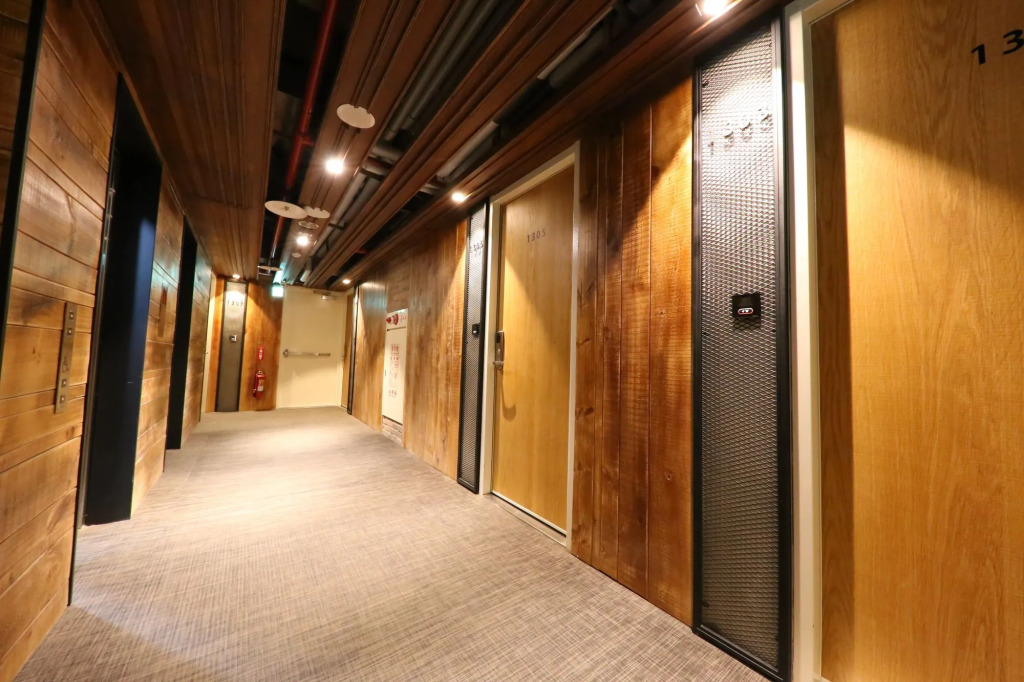Central Land Hotel
