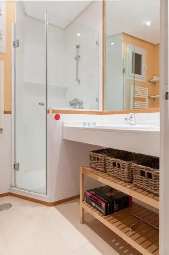 For You Rentals Avenidaamerica Apartment Ava24